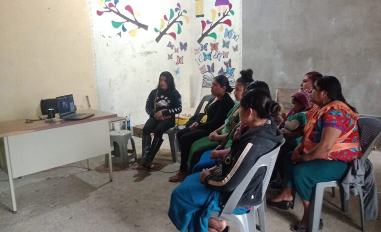 Viasat México digitaliza a mujeres rurales con el «Programa de Embajadoras»