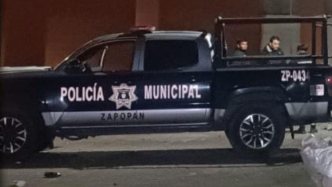 Grupo de hombres golpeó y apedreó a un indigente en Zapopan, Jalisco