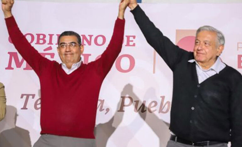 Refrendan AMLO y Salomón trabajo conjunto para consolidar 4T en Puebla