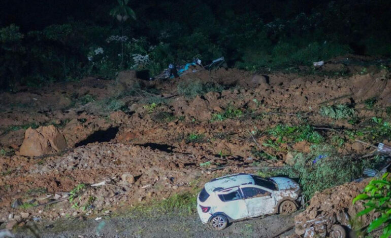 Deslizamiento de tierra en Colombia deja 23 muertos; graban momento exacto del incidente