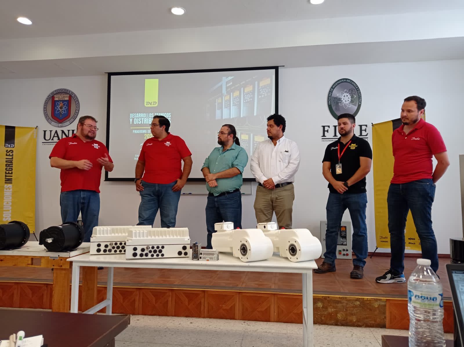Danfoss dona equipo a la Universidad Autónoma de Nuevo León
