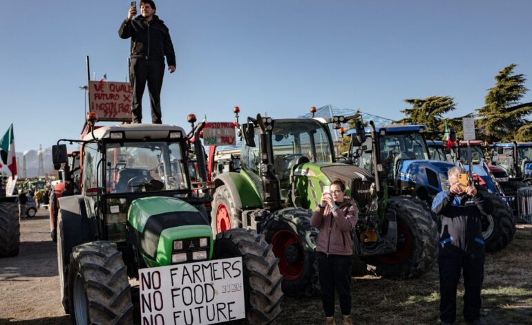 Detienen 18 personas en Francia por obstruir el tráfico en protestas agrícolas
