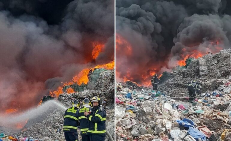 Fuerte incendio consume recicladora de pet en Valle de Chalco