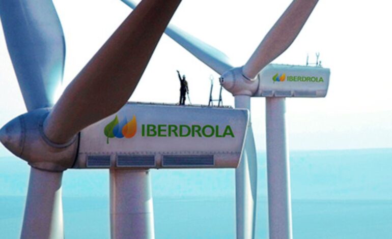 Iberdrola cierra venta millonaria de activos en México y se compromete a renovables