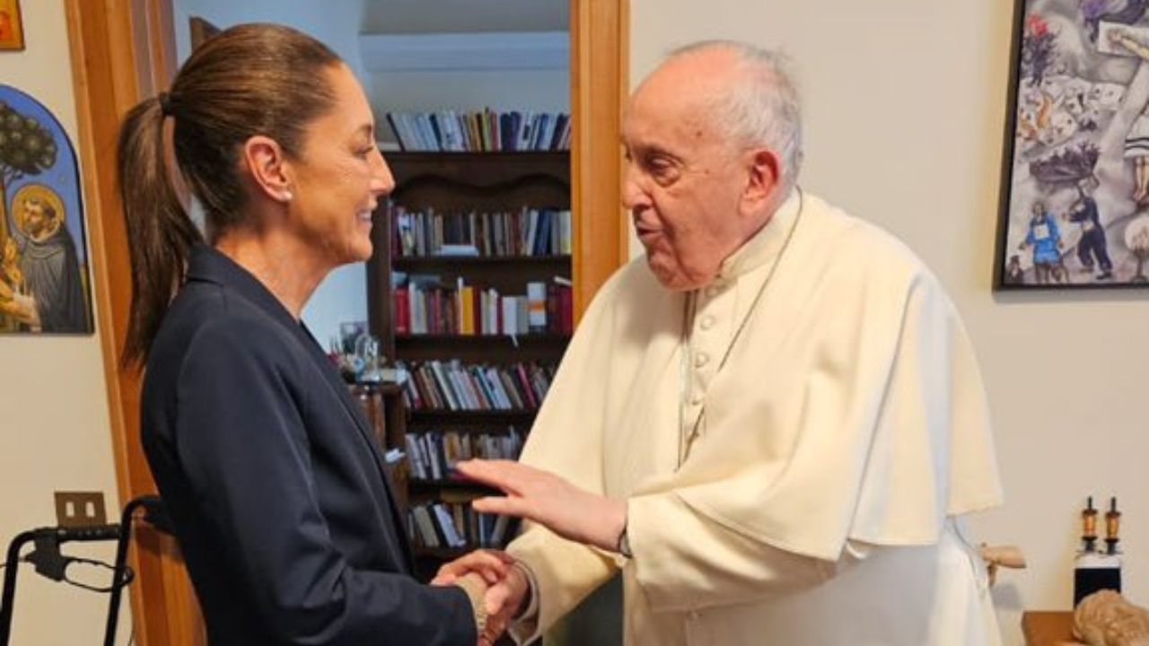“Me regaló grandes consejos de vida”: Sheinbaum tras reunión con el papa Francisco