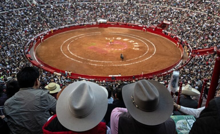 Admiten queja de Plaza México contra suspensión de corridas de toros
