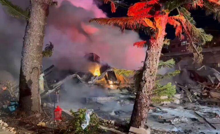 Tres fallecidos al estrellarse una avioneta contra casas rodantes en Florida