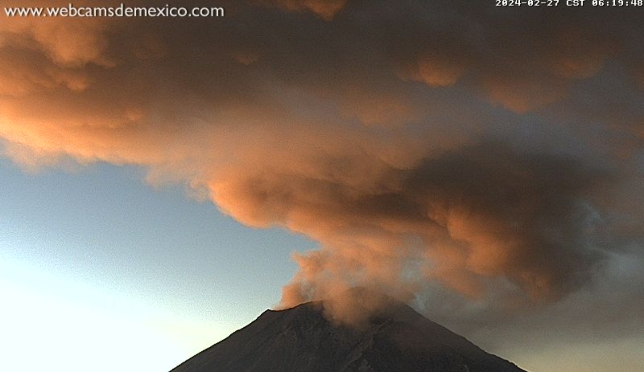El Popocatépetl emite (otra vez) fumarolas; se prevé caída de ceniza en CDMX