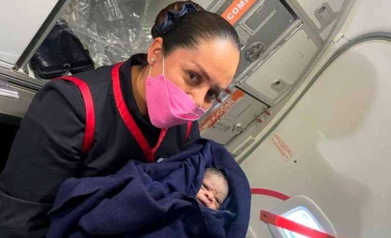 Madre da a luz en pleno vuelo a Ciudad Juárez