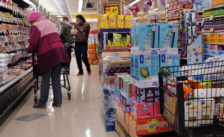La inflación de EUA sube en febrero a 3.2% interanual