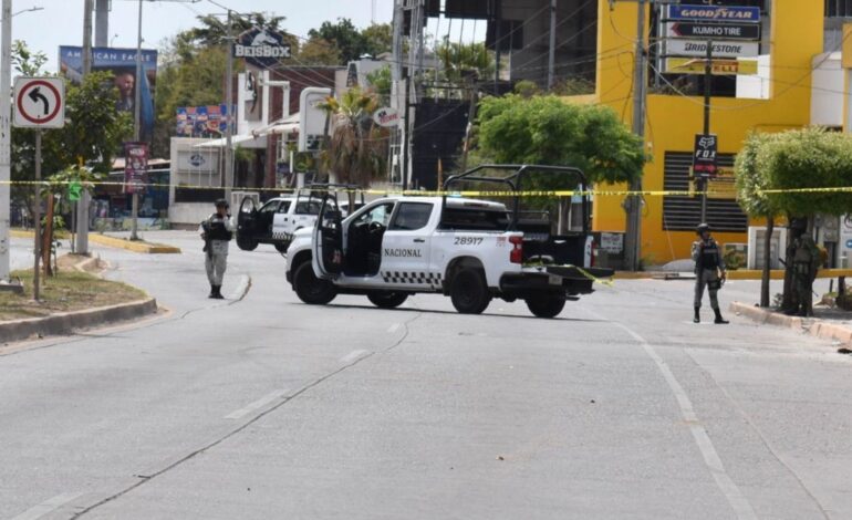 Secuestro masivo en Sinaloa es por confrontación entre bandas, asegura López Obrador