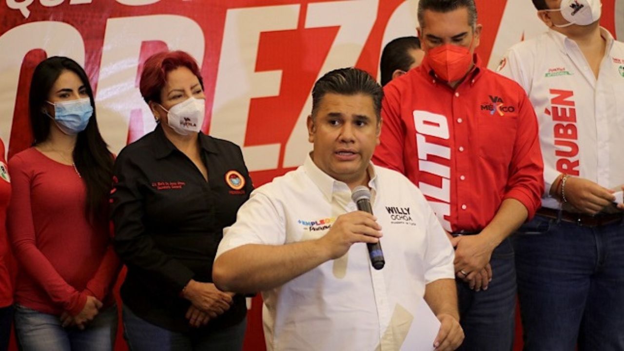 Willy Ochoa rechaza publicar su declaración patrimonial