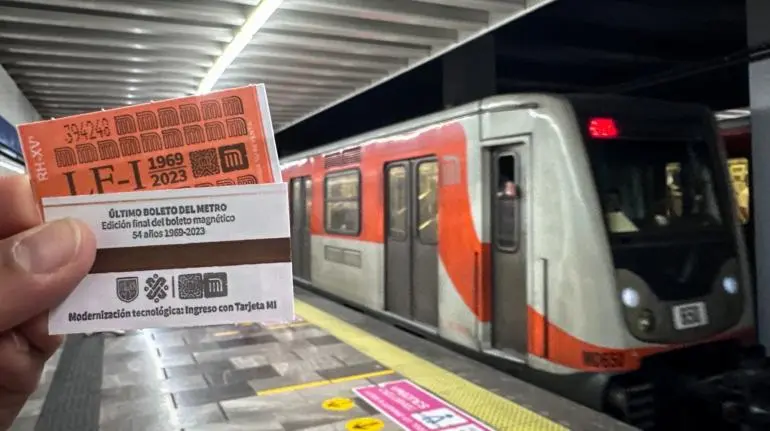 Después de cinco décadas de servicio, Metro ‘jubila’ al boleto magnético en las 12 líneas