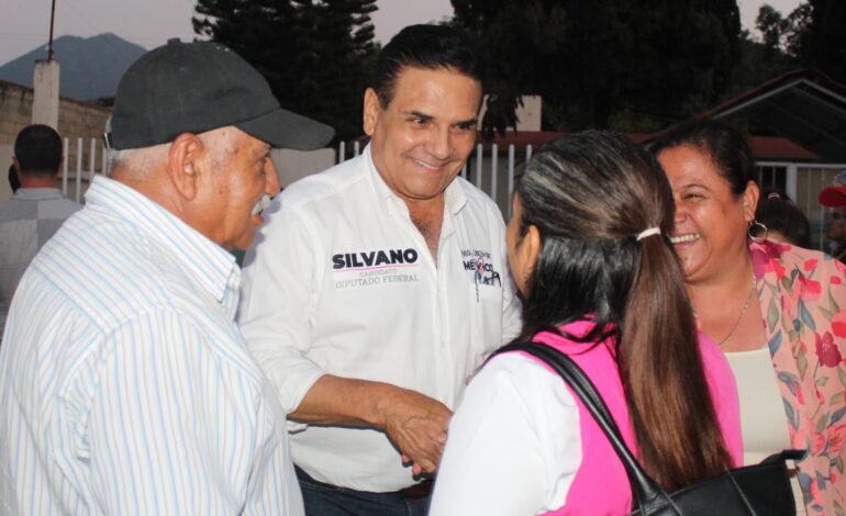Silvano fortalecerá los apoyos al campo una vez que gane la Diputación Federal
