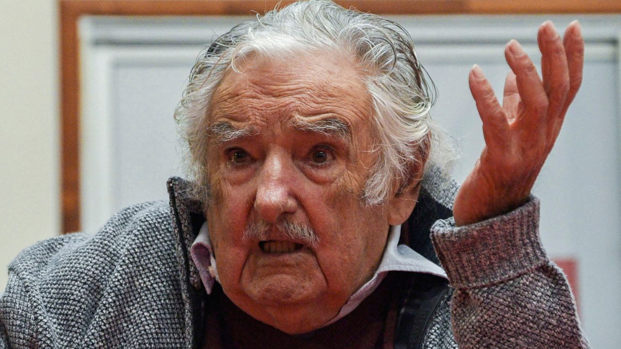 Expresidente de Uruguay José Mujica anuncia que tiene un tumor en el esófago