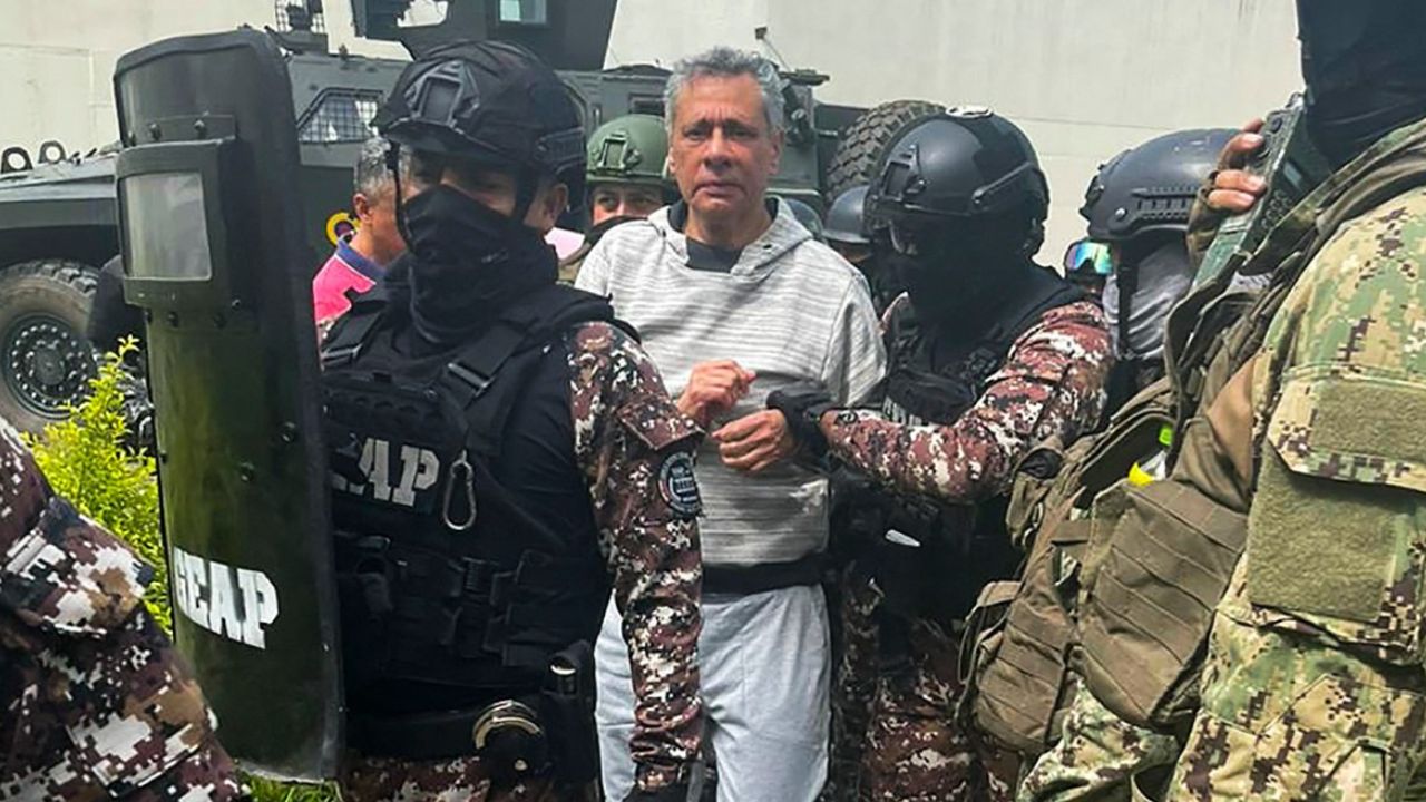 Hospitalizan al exvicepresidente de Ecuador Jorge Glas