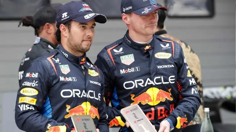 Max Verstappen y Checo Pérez remontan en la carrera ‘sprint’ del GP de China