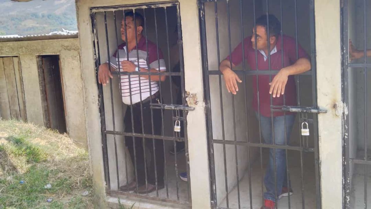 Vecinos encarcelan a alcalde interino de Ocosingo por incumplimientos de obras