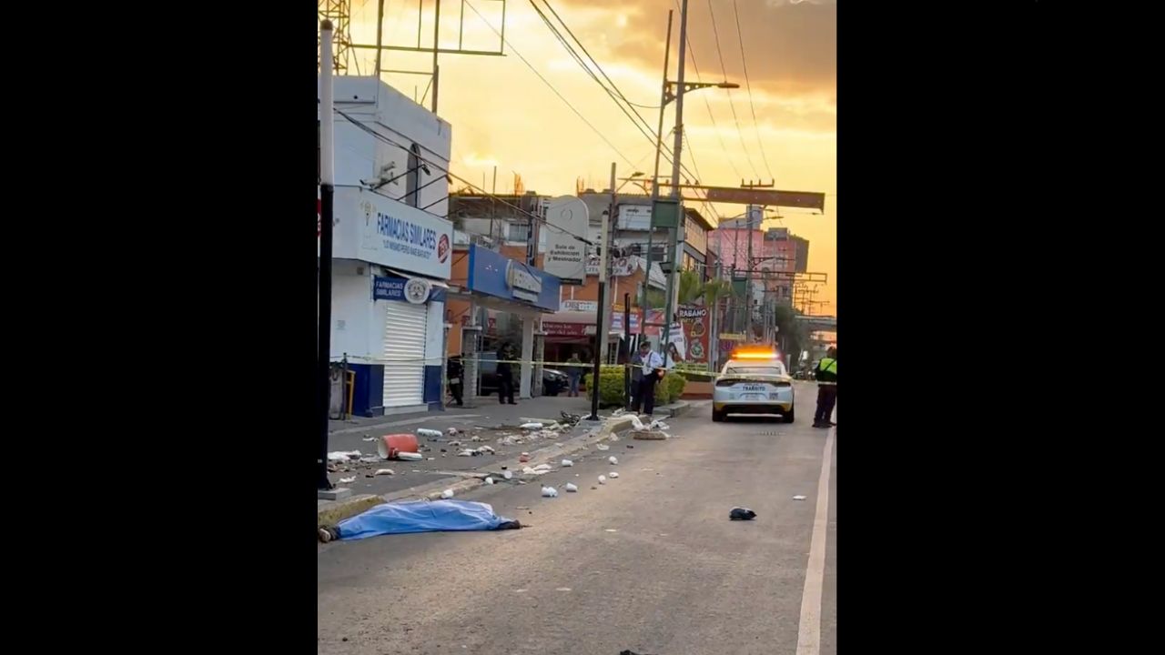 Ambulancia atropella a vendedor de café en la colonia Sinatel