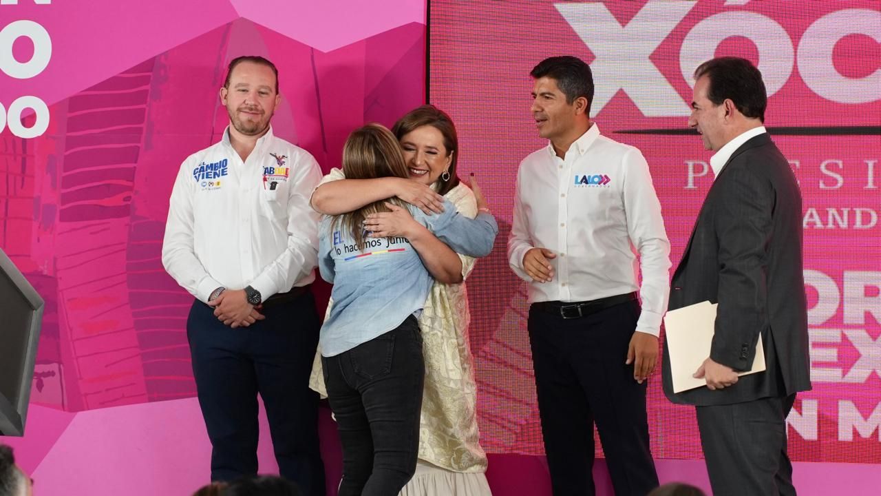 Lucy Meza firma con Xóchitl Gálvez el Compromiso Nacional por la Paz